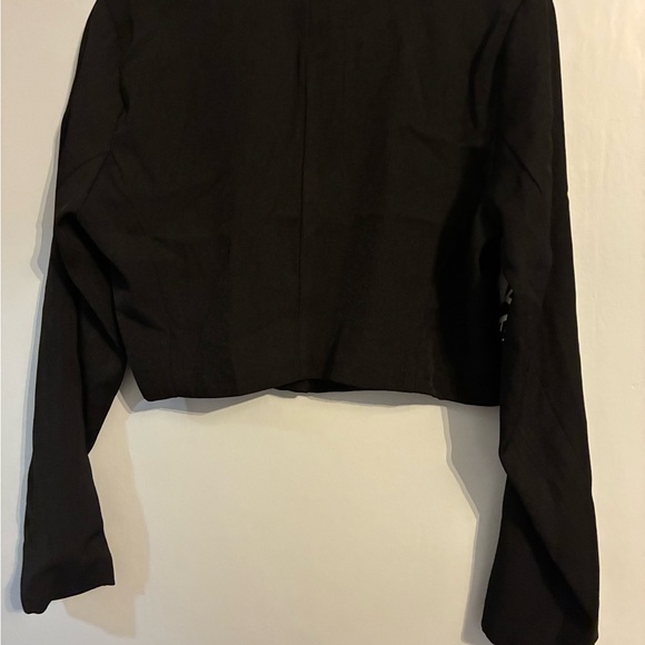 NWT HYFVE Cropped Black Jacket - Picture 3 of 10